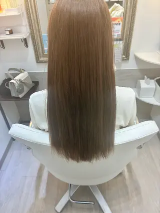 ロング カラー ✨透明感カラー✨ ☘️くすみカラー☘️のヘアスタイル