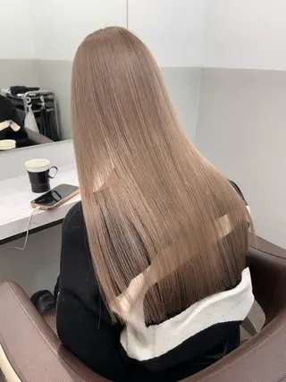 ロング カラー 薄田 珠美のヘアスタイル
