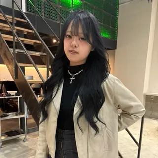 ロング カラー 落ちる黒/ 黒染め剥がしYUYAのヘアスタイル
