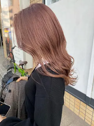 ロング 小林 朋花のヘアスタイル
