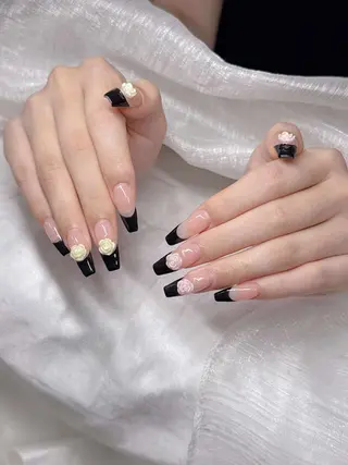 ネイル Lee Nailsのネイルデザイン