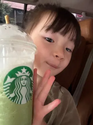 ミディアム 小夏の⭐️ パパです⭐️のヘアスタイル