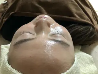 朝重い人専用 肩甲骨調整のエステ・リラクイメージ