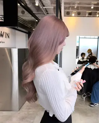 ロング カラー 柔らかbeige モトキのヘアスタイル