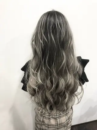 ロング カラー LOOP hairのヘアスタイル