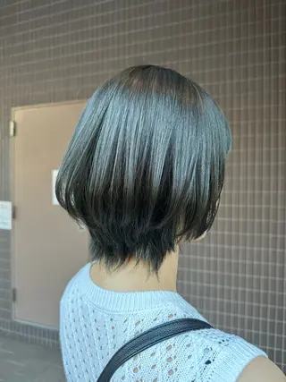 ミディアム 清水 遥香のヘアスタイル