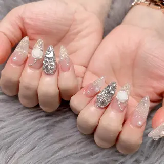 ネイル u.Neek minaのネイルデザイン