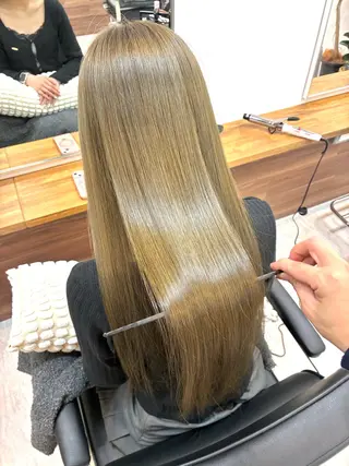ロング カラー 池袋髪質改善Tone byCharaのヘアスタイル