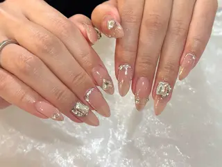 ネイル amiLe_ Yukino🎀のネイルデザイン