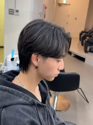 ショート パーマ メンズ 渋谷／ブリーチ／ カラーモデル／はるとのヘアスタイル