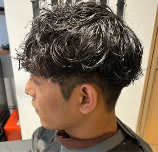 パーマ メンズ EIGHT MEN 池袋西口店 【エイト】 (メンズサロン エイト メン イケブクロニシグチテン)所属・清水 men'sパーマ特化のヘアスタイル