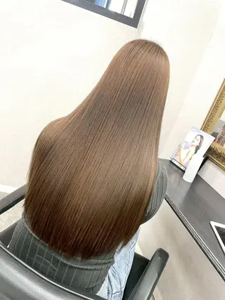 ロング カラー N゜jillva ナンバージルバのヘアスタイル