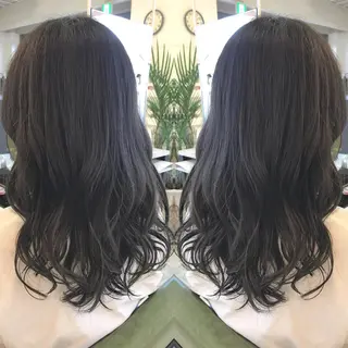 セミロング カラー 青木 茂樹⭐️ 透明感カラーのヘアスタイル