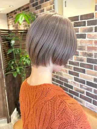ショート 艶髪／透け感カラー ／ＲＹＯのヘアスタイル