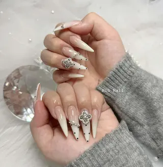 ネイル HIN NAILのネイルデザイン