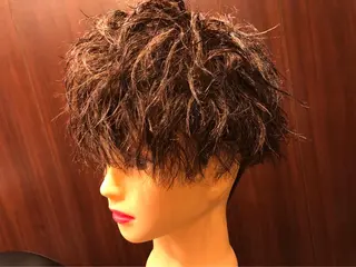 ショート パーマ メンズ 浅見 天翔のヘアスタイル
