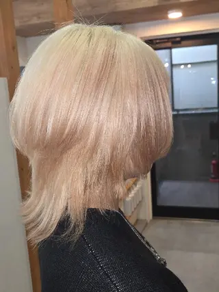 ショート カラー ケアブリーチ特化 same 🦈のヘアスタイル