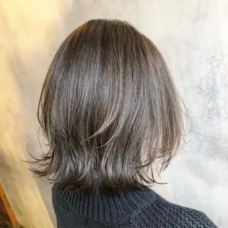 ミディアム カラー 中司 莉菜のヘアスタイル
