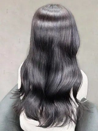 カラー 川﨑 蓮二　透明感カラーのヘアスタイル