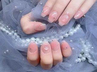 ネイル She   Nail所属・ISA_ BELLAのネイルデザイン