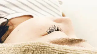 マツエク・マツパ 中村 眞歩のヘアスタイル