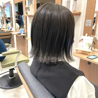 ミディアム 切りっぱなしボブ/ 蒲生四丁目/伊藤瑠唯のヘアスタイル