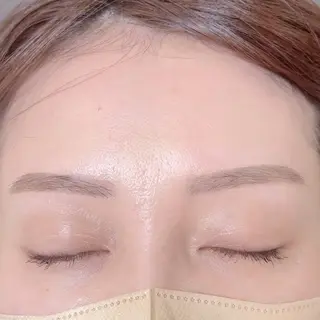 アイブロウ Lino 中目黒♡ イチダ ユウ 🩰のマツエク・マツパデザイン
