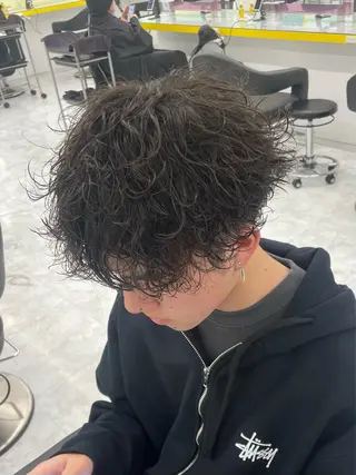 ロング パーマ メンズ 🦋色落ち綺麗カラー メンズYUZU🦋‪のヘアスタイル