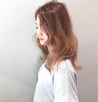 ミディアム カラー 美髪専門サロン kazuのヘアスタイル