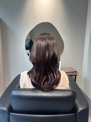 セミロング NAVY 橋本心 縮毛矯正のヘアスタイル