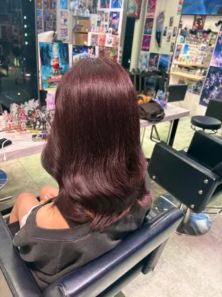 ミディアム カラー 推しカラー/ ミクのヘアスタイル