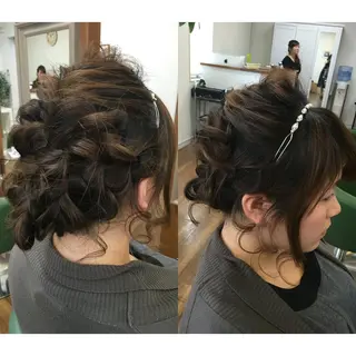 セミロング ヘアアレンジ SHIORI💜口コ ミNo.1艶カラーのヘアスタイル