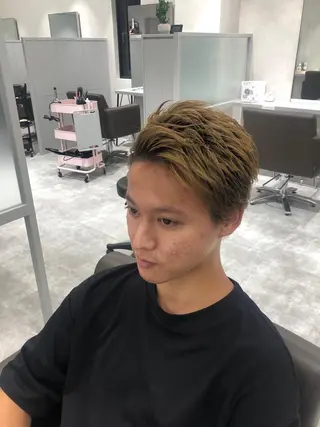 ショート パーマ メンズ 関西センターパート メンズモデル募集のヘアスタイル