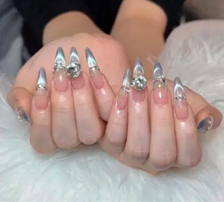 ネイル Eli Nails 新宿のネイルデザイン