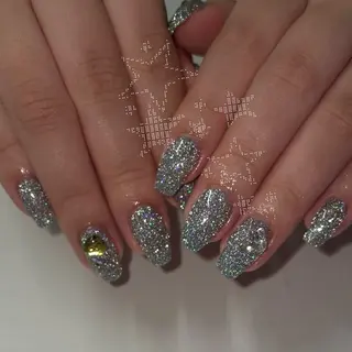 ネイル yuna@ mavie練習生☘️のネイルデザイン