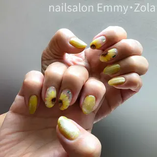 ネイル ネイルサロン Emmy  Zolaのネイルデザイン