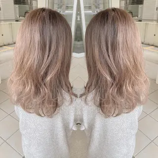 ミディアム カラー grand juteのヘアスタイル