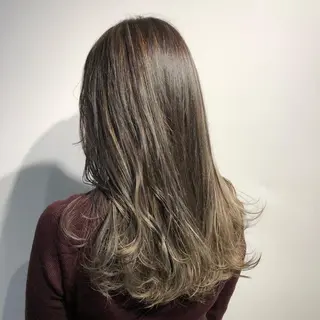 ロング レイヤーカット 川田くるみのヘアスタイル