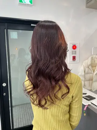 ロング カラー uru"所属・uru" すずきさゆりのヘアスタイル