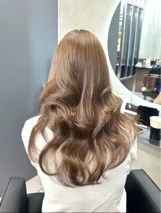 ロング カラー ヘアアレンジ 新宿⌇韓国風ヘア ⌇透明感カラーのヘアスタイル