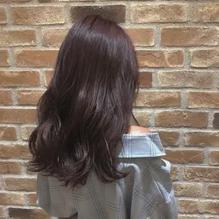 ロング カラー 新實 ゆりあのヘアスタイル