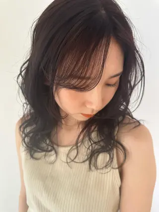 ミディアム カラー 小野江 祐李のヘアスタイル