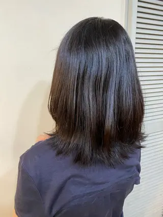 ミディアム 氏家 桜のヘアスタイル