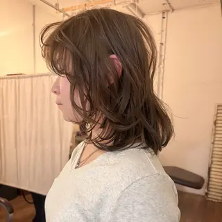 ミディアム カラー 艶カラー🫧 猿渡 響のヘアスタイル