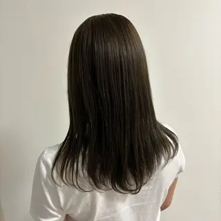 カラー オオカメ ユヅキのヘアスタイル