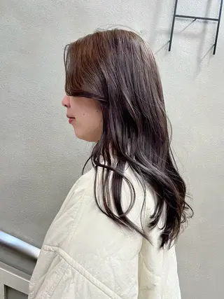 ロング カラー 佐藤 永夏のヘアスタイル