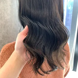 セミロング サソウ ユリエ🥥のヘアスタイル