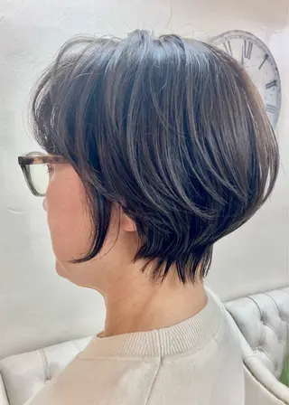 ショート 似合わせ×透明感 カラー🤍MAOのヘアスタイル