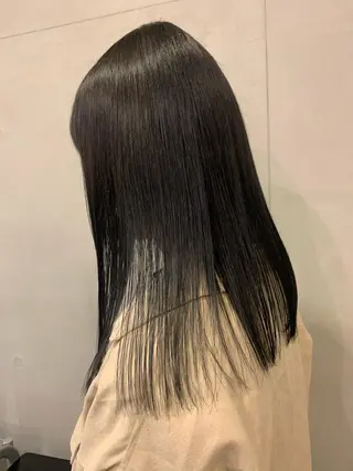 セミロング mir MIYUのヘアスタイル