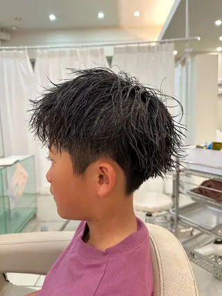 メンズ メンズ特化/メンズ パーマ/ハイトーンのヘアスタイル